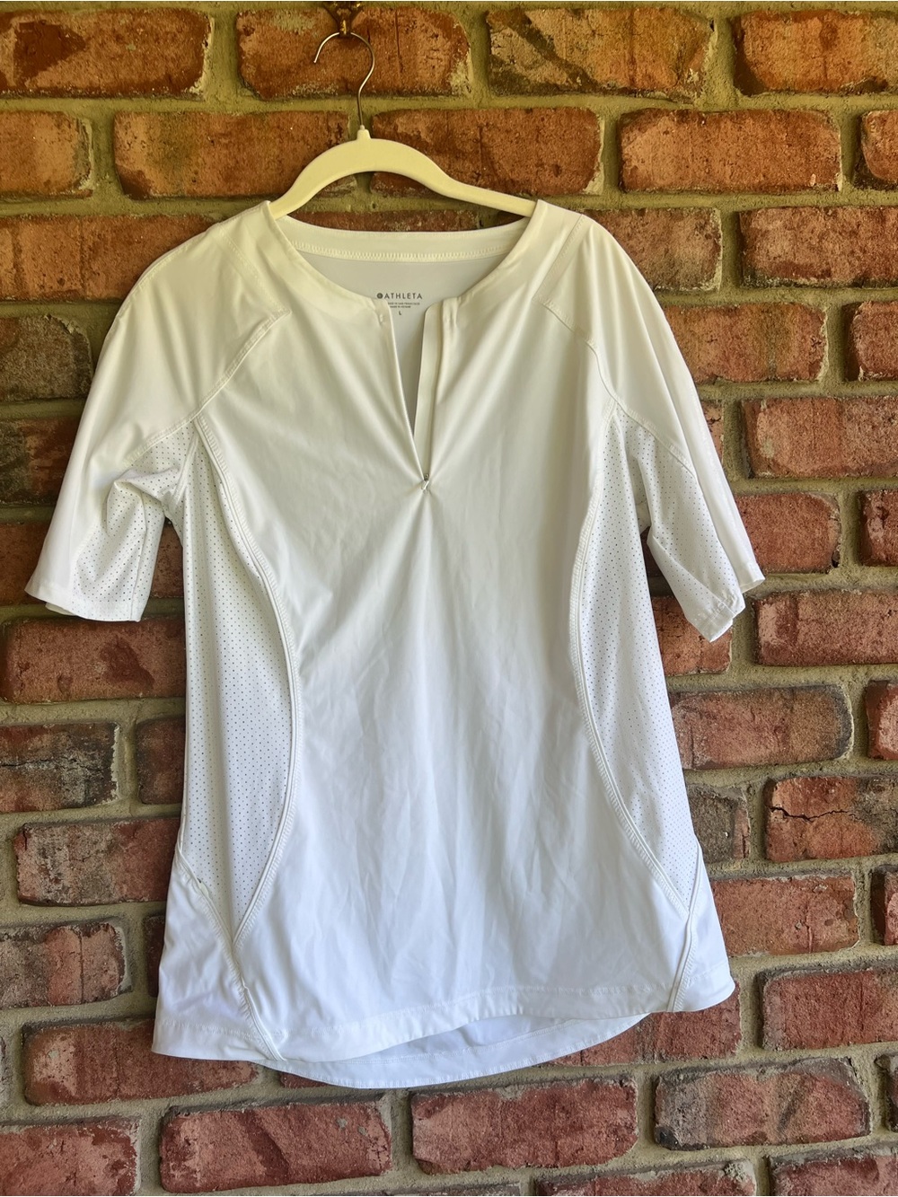 Athleta White Sun Shirt Short-Sleeve Top